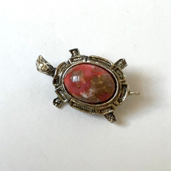 Vintage Jewelry - Turtle Pin